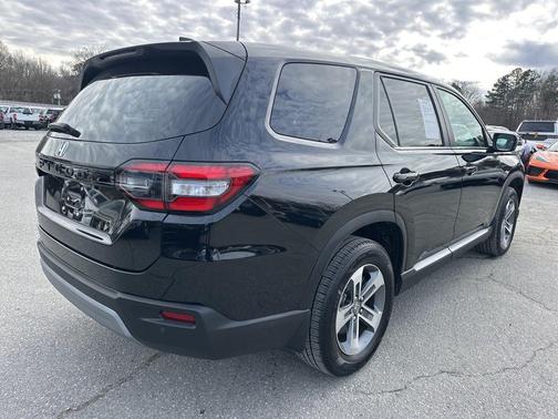 2024 Honda Pilot EX-L 7 Passenger