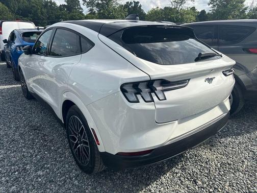 Star White Metallic Tri-Coat 2025 Ford Mustang Mach-E Premium
