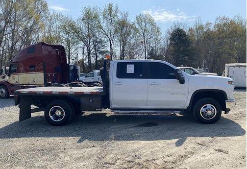 Summit White 2024 Chevrolet Silverado 3500 LT