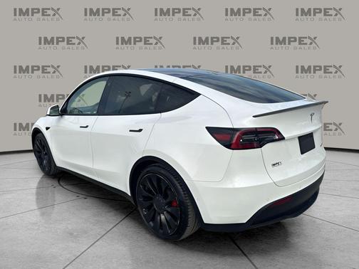 Pearl White Multi-Coat 2022 Tesla Model Y Performance Dual Motor All-Wheel Drive