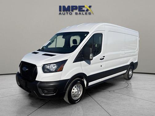 2022 Ford Transit-250 Base