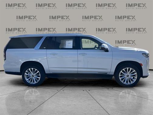 2022 Cadillac Escalade ESV Luxury