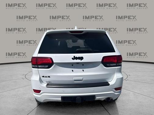 2021 Jeep Grand Cherokee Laredo