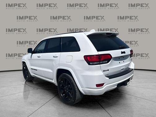 2021 Jeep Grand Cherokee Laredo