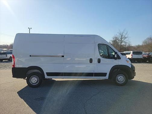 2024 RAM ProMaster 2500 Tradesman