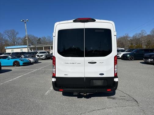 2022 Ford Transit-350 XLT