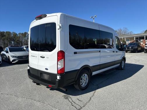 2022 Ford Transit-350 XLT