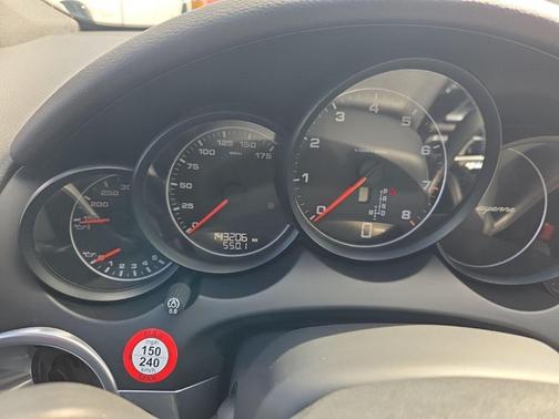 2014 Porsche Cayenne Cayenne
