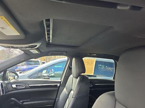 2014 Porsche Cayenne Cayenne