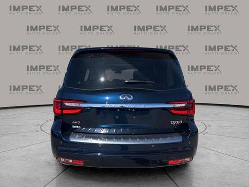 2024 INFINITI QX80 Luxe
