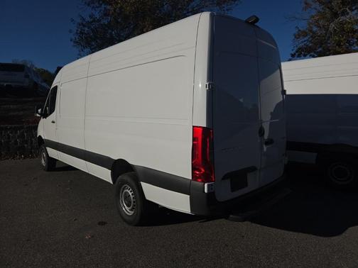 2025 Mercedes-Benz Sprinter 2500 High Roof