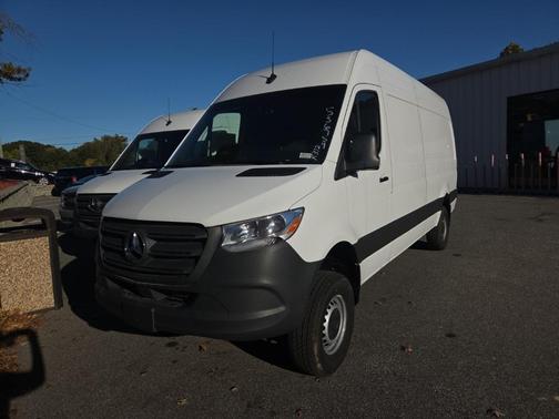 2025 Mercedes-Benz Sprinter 2500 High Roof