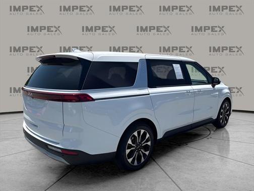 2023 Kia Carnival EX