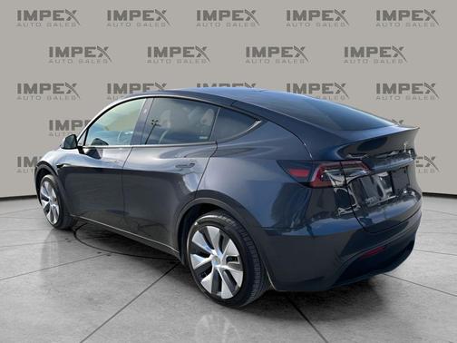 2024 Tesla Model Y Long Range Single Motor Rear-Wheel Drive