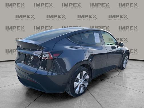 2024 Tesla Model Y Long Range Single Motor Rear-Wheel Drive