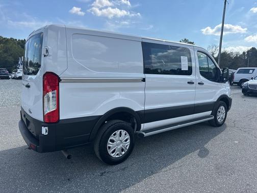 2024 Ford Transit-250 Base