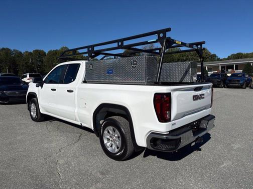 Summit White 2024 GMC Sierra 1500 Pro