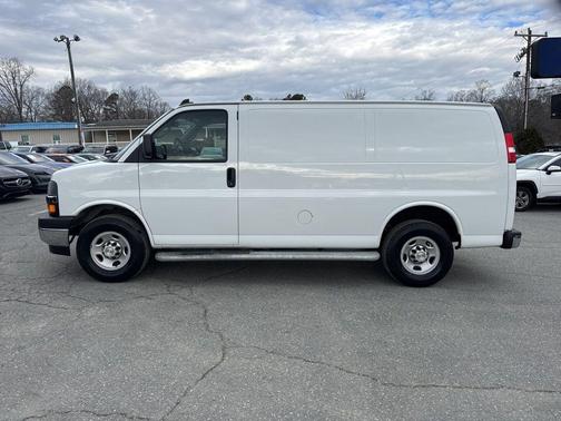2024 Chevrolet Express 2500 RWD 2500 Regular Wheelbase WT