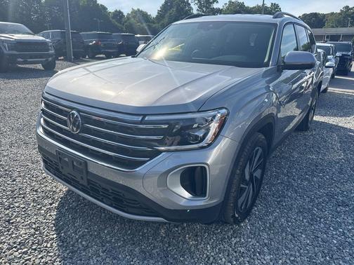 silver mist metallic 2026 Volkswagen Atlas 2.0T SE w/Technology