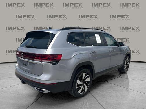silver mist metallic 2026 Volkswagen Atlas 2.0T SE w/Technology