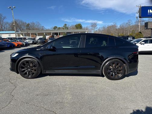 2023 Tesla Model X Base