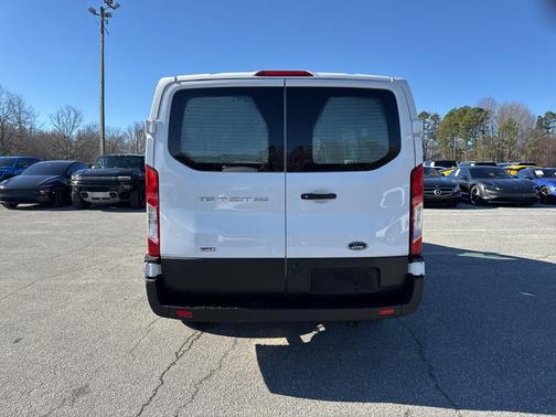 2022 Ford Transit-250 Base