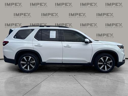Platinum White Pearl 2025 Honda Pilot Touring 8-Passenger