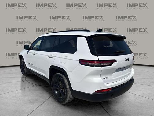 Bright White Clearcoat 2023 Jeep Grand Cherokee L Altitude