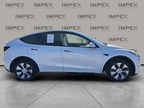 2023 Tesla Model Y Long Range Dual Motor All-Wheel Drive