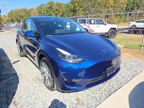 2023 Tesla Model Y RWD