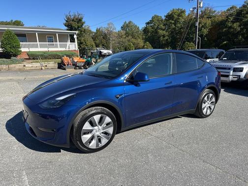2023 Tesla Model Y RWD