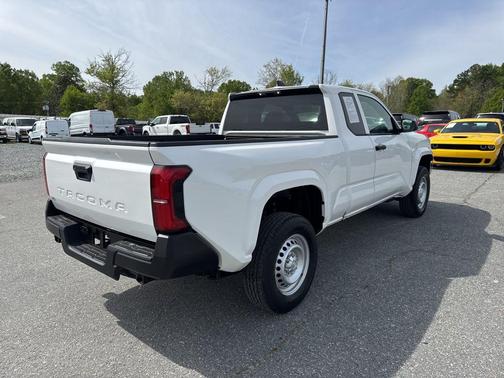 Ice Cap 2024 Toyota Tacoma SR