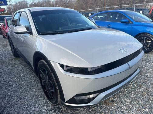 2023 Hyundai IONIQ 5 SE Standard Range