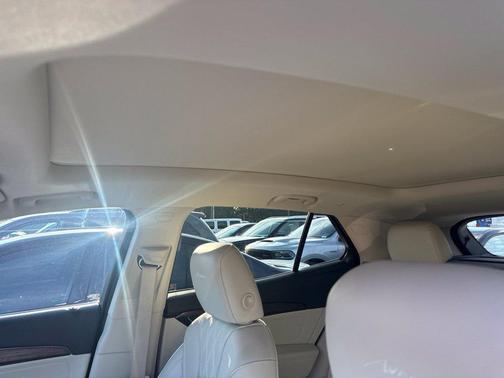 Sapphire Metallic 2022 Buick Envision FWD Avenir