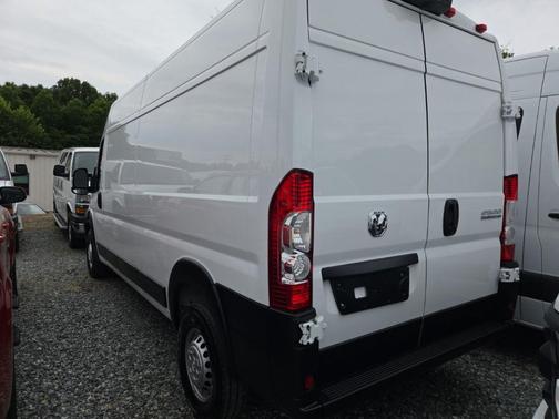 Bright White Clearcoat 2026 RAM ProMaster 2500 High Roof