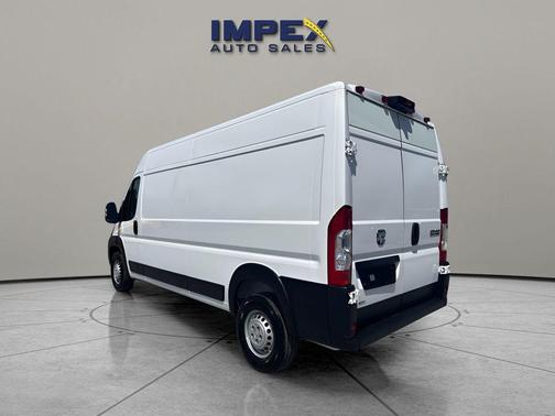 Bright White Clearcoat 2026 RAM ProMaster 2500 Tradesman