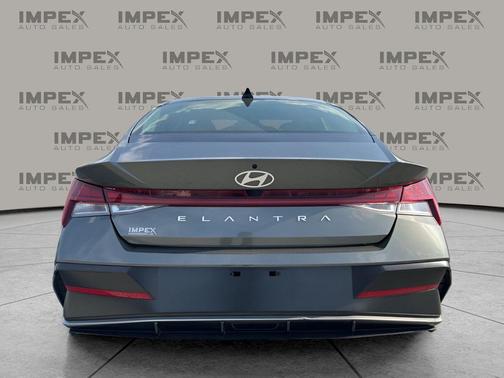 2025 Hyundai ELANTRA SEL