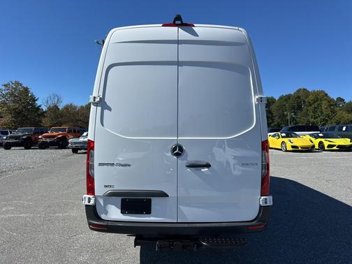 2025 Mercedes-Benz Sprinter 2500 High Roof