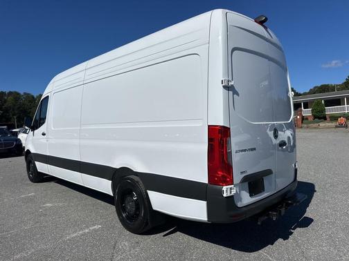 2025 Mercedes-Benz Sprinter 2500 High Roof