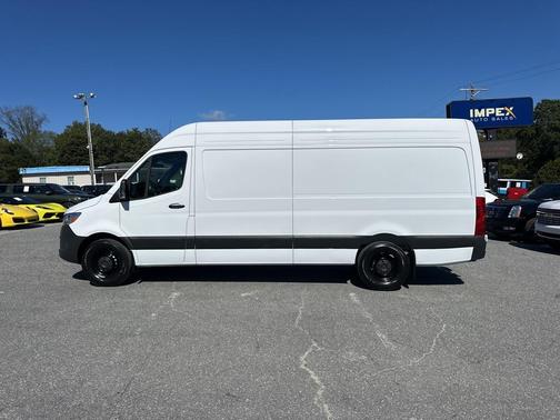 2025 Mercedes-Benz Sprinter 2500 High Roof