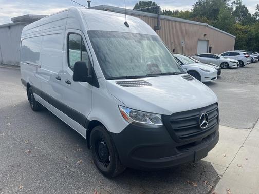 2025 Mercedes-Benz Sprinter 2500 High Roof