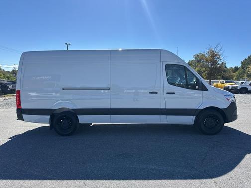 2025 Mercedes-Benz Sprinter 2500 High Roof