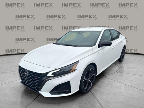 2025 Nissan Altima SR FWD