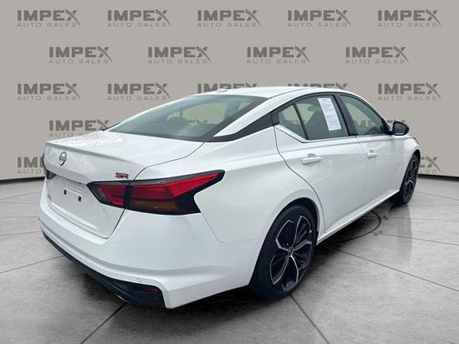 2025 Nissan Altima SR FWD