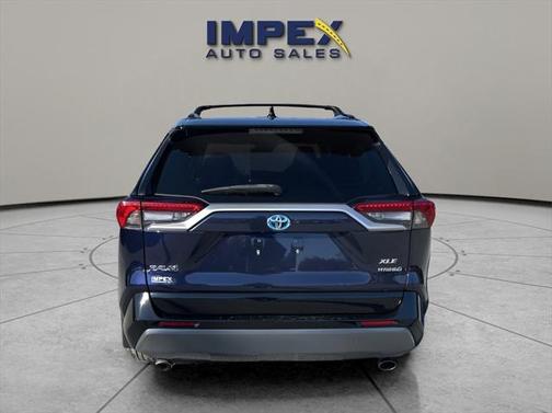 2021 Toyota RAV4 Hybrid SE
