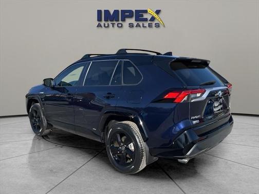 2021 Toyota RAV4 Hybrid SE