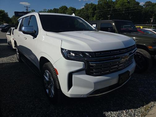 Summit White 2023 Chevrolet Suburban Premier