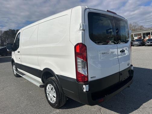 2024 Ford Transit-250 Base