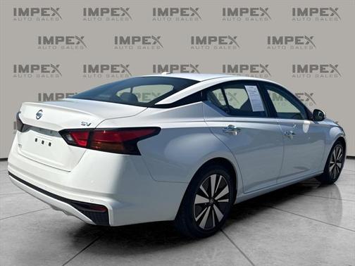 2022 Nissan Altima 2.5 SV