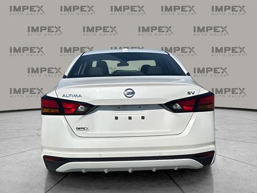 2022 Nissan Altima 2.5 SV